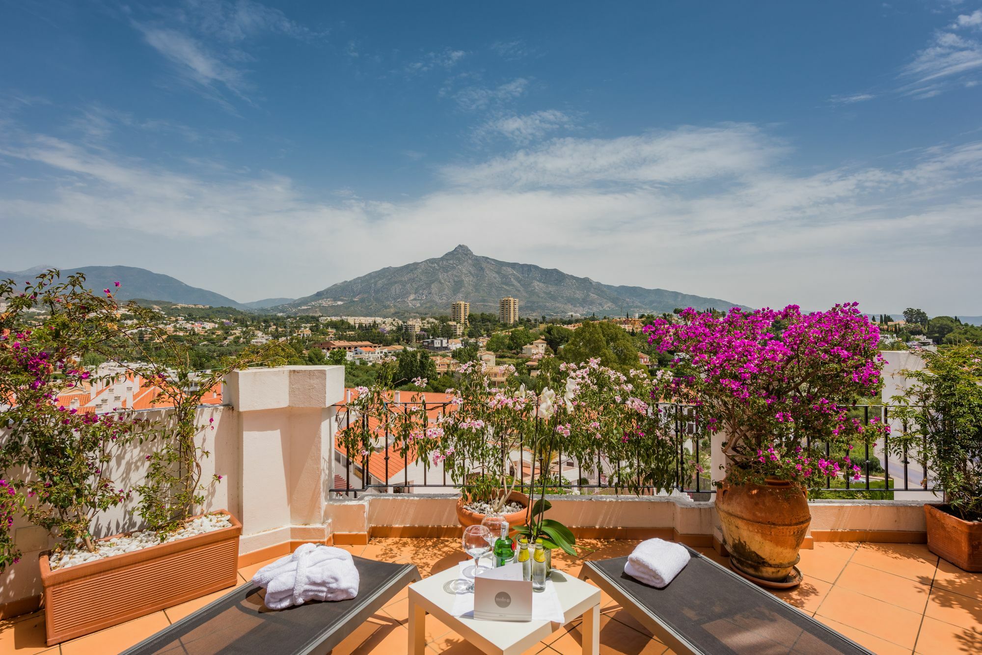 Molo 44 Suites Puerto Banus Marbellac Extérieur photo